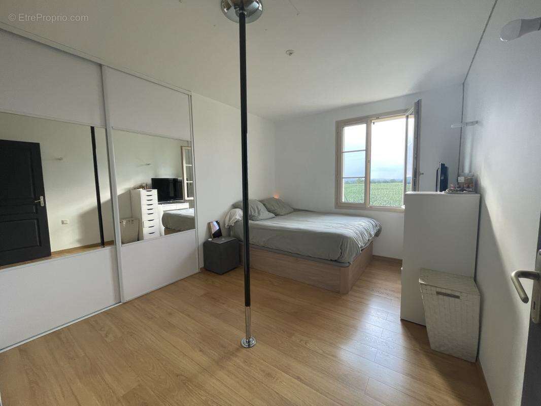 Propriété d'exception de plain-pied avec piscine - Availles- - photo 12