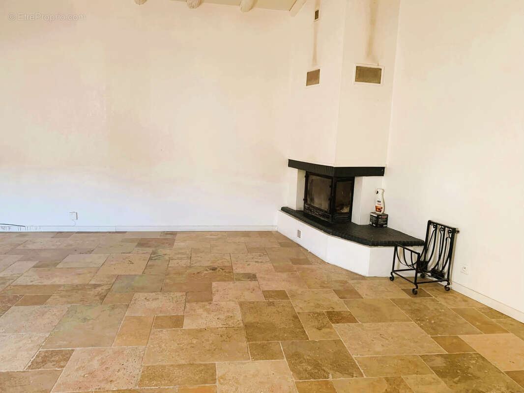 Maison à SAINT-GILLES