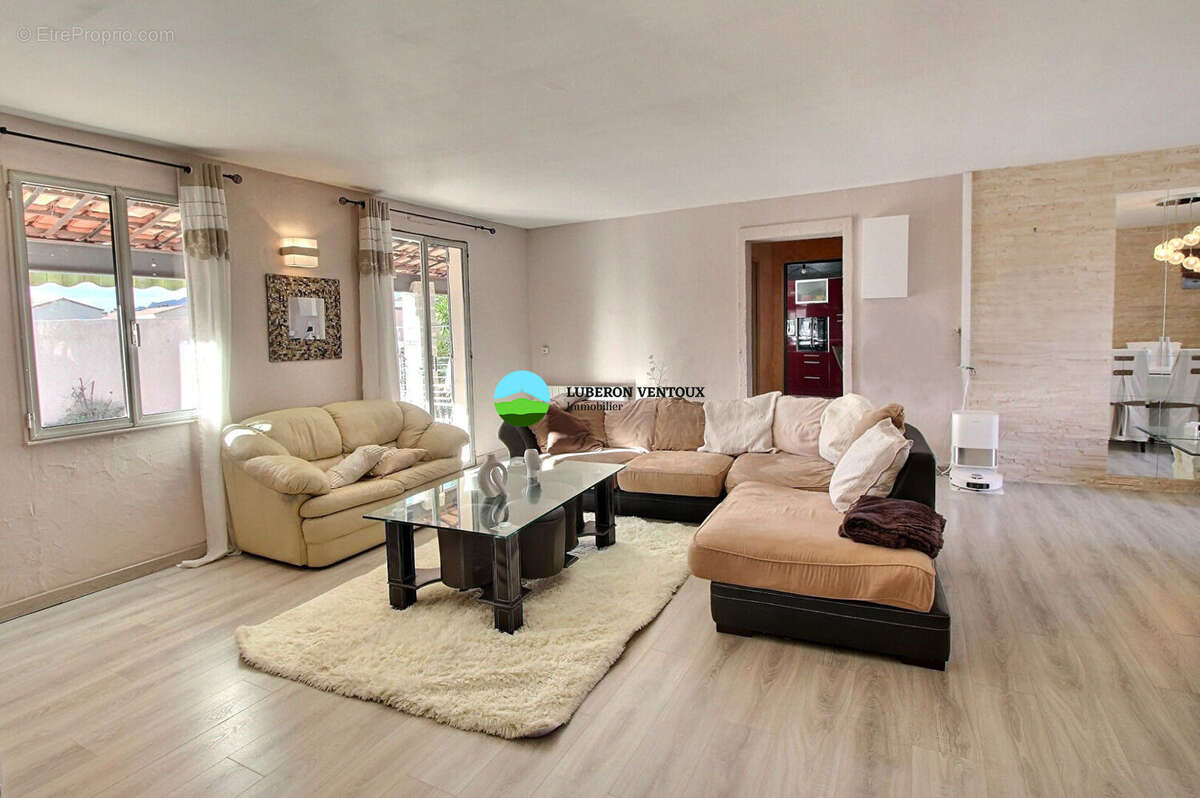 CAROMB, maison 3 chambres de plain-pied avec terrain et piscine - photo 7