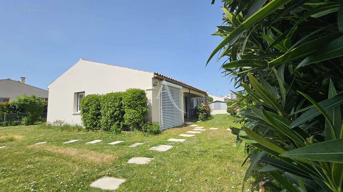 Maison à PORT-DES-BARQUES