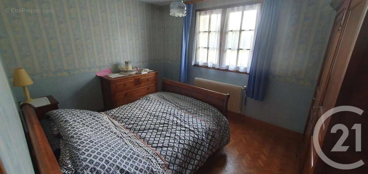 Maison à BEAURAINVILLE