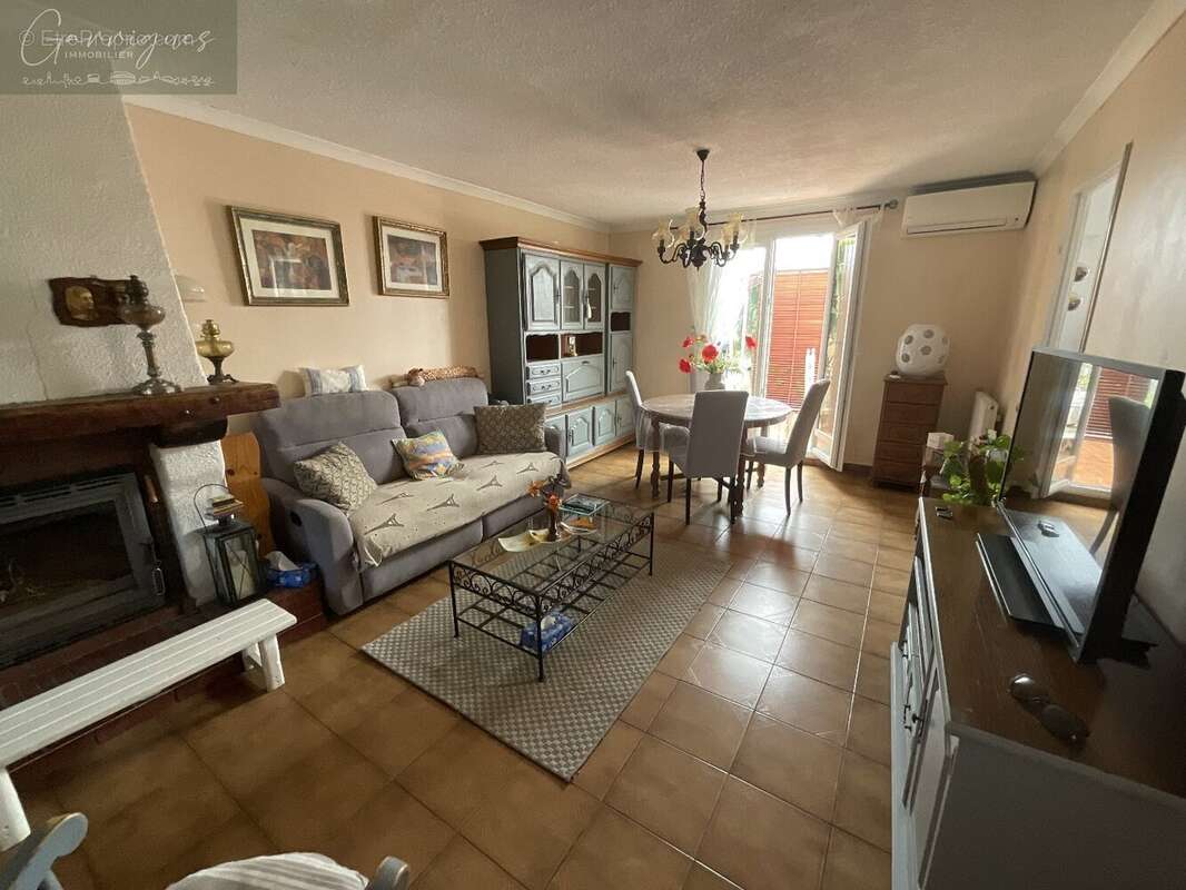 Maison à MILHAUD