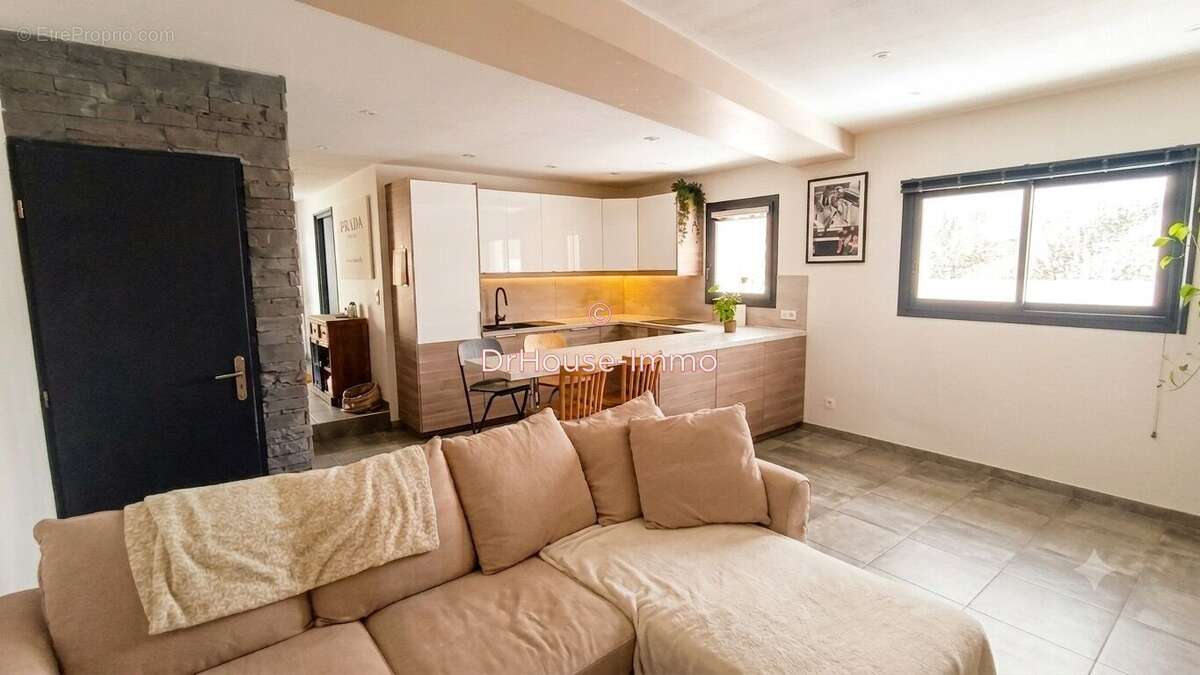 Maison 85 m² à Aigues-Mortes  - photo 26