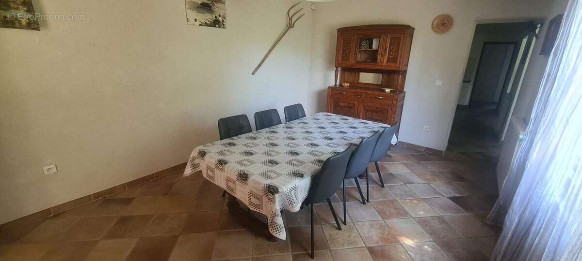 Maison à SORGUES