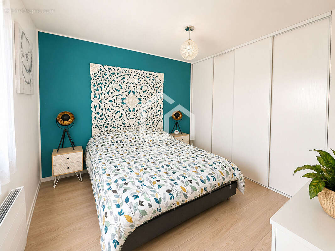 Appartement à VERNEUIL-SUR-SEINE