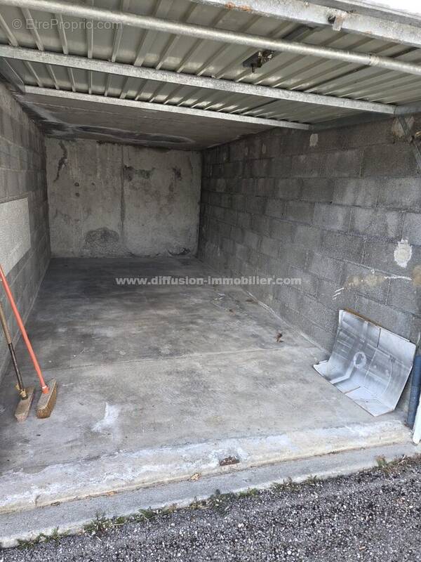 Commerce à SAINT-PONS