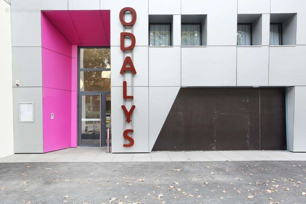 INVESTISSEMENT LOCATIF  Marseille  Résidence de tourisme Odalys City  Appart'hôtel Marseille Le Dôme - 6,71 % de rentabilité - photo 9