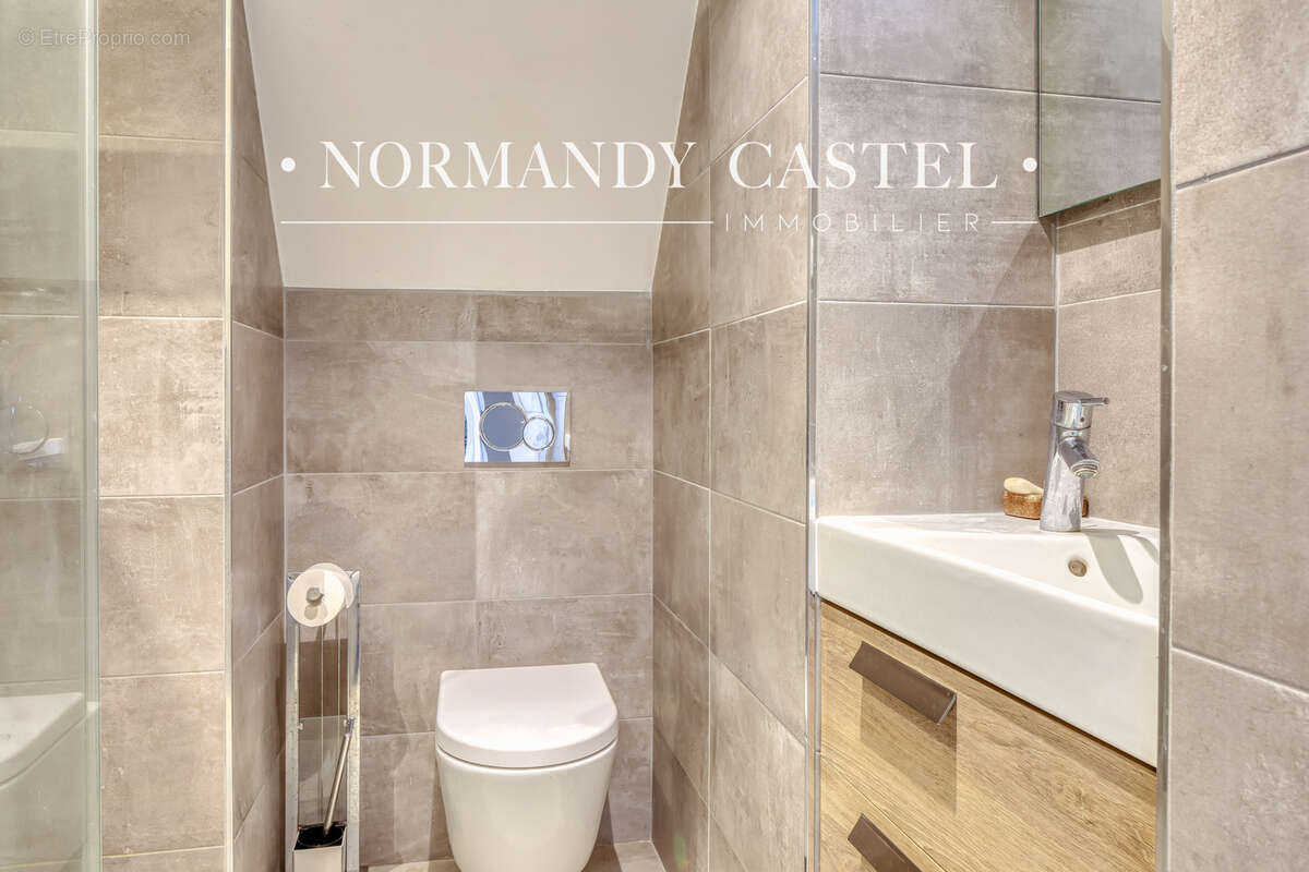 Maison à CRICQUEBOEUF