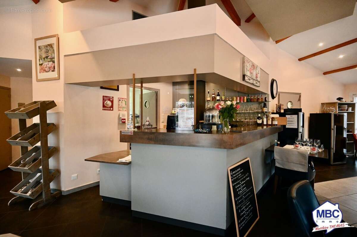 Commerce à LA RENAUDIERE