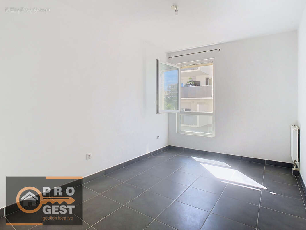 Appartement à JUVIGNAC