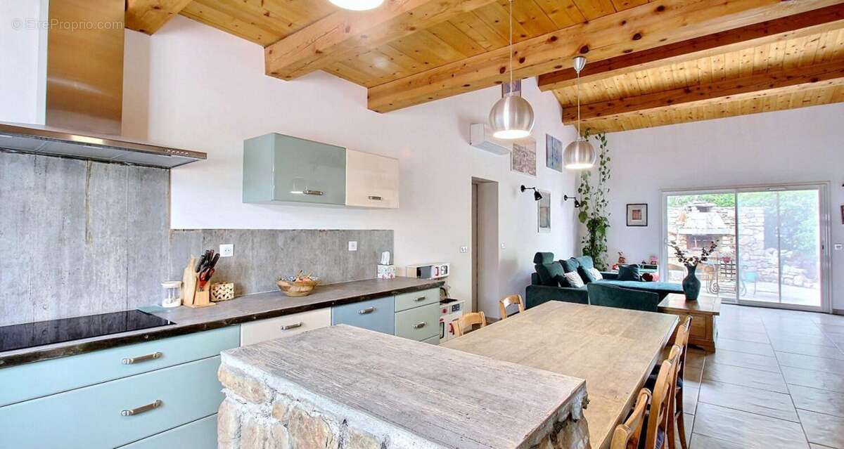 Maison à LE CANNET-DES-MAURES