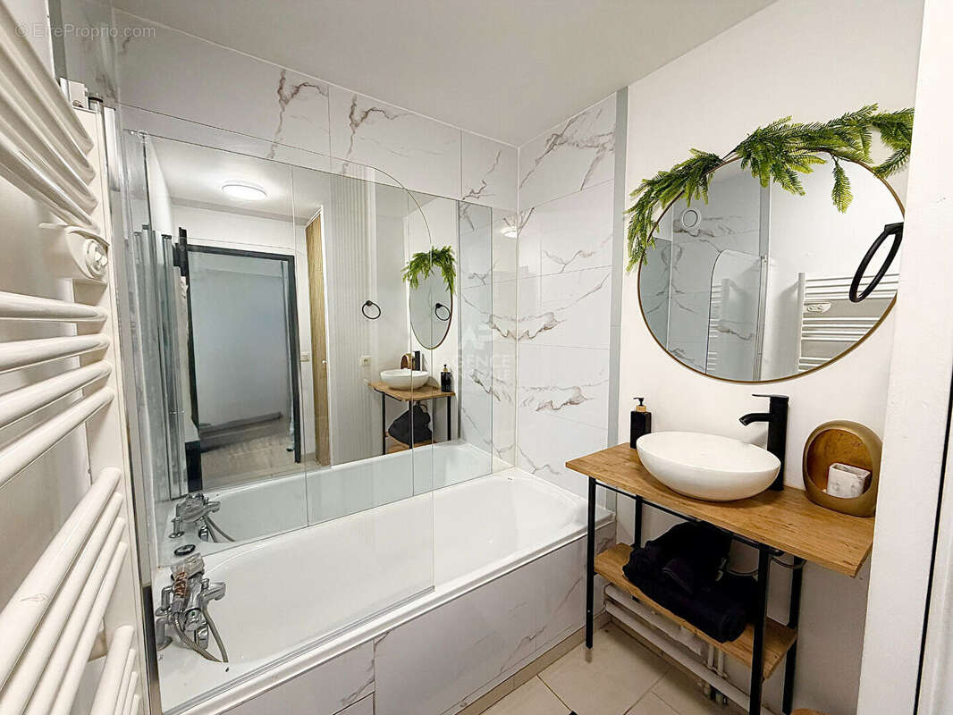Appartement à VAUREAL
