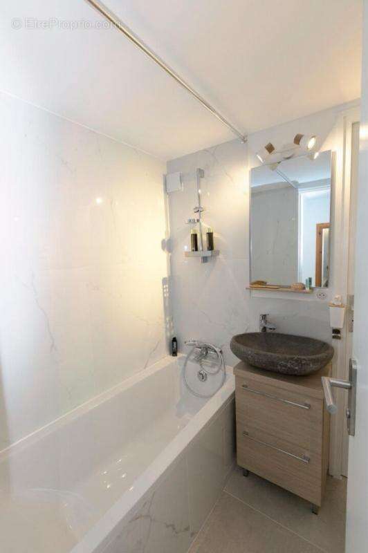 Appartement à SAINT-ETIENNE-DE-TINEE