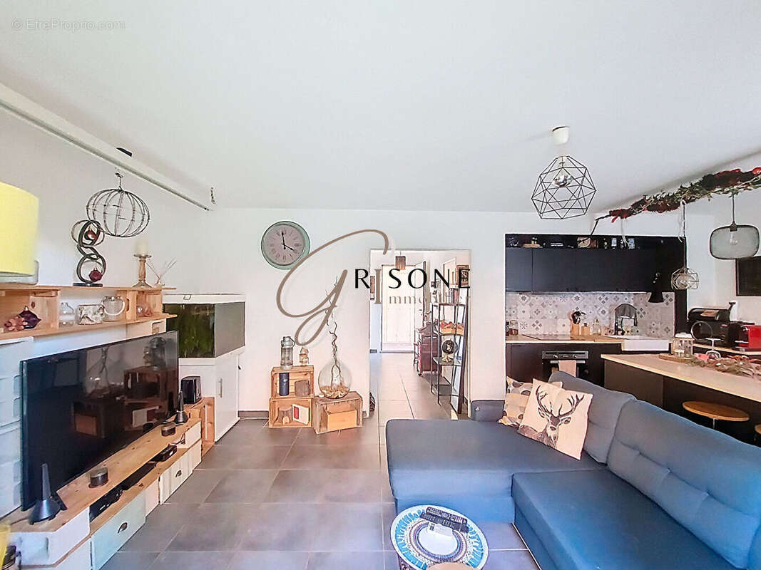 Appartement à SIX-FOURS-LES-PLAGES