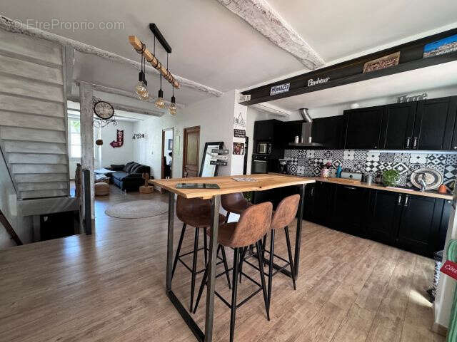 Maison de village t4 avec terrasse a vendre sur peyrolles en provence - photo 5