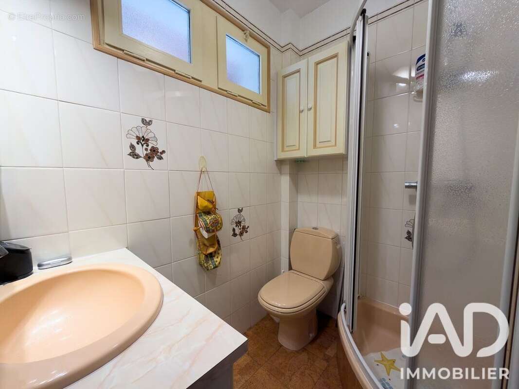 Maison 140 m² à Grand-Couronne  - photo 7