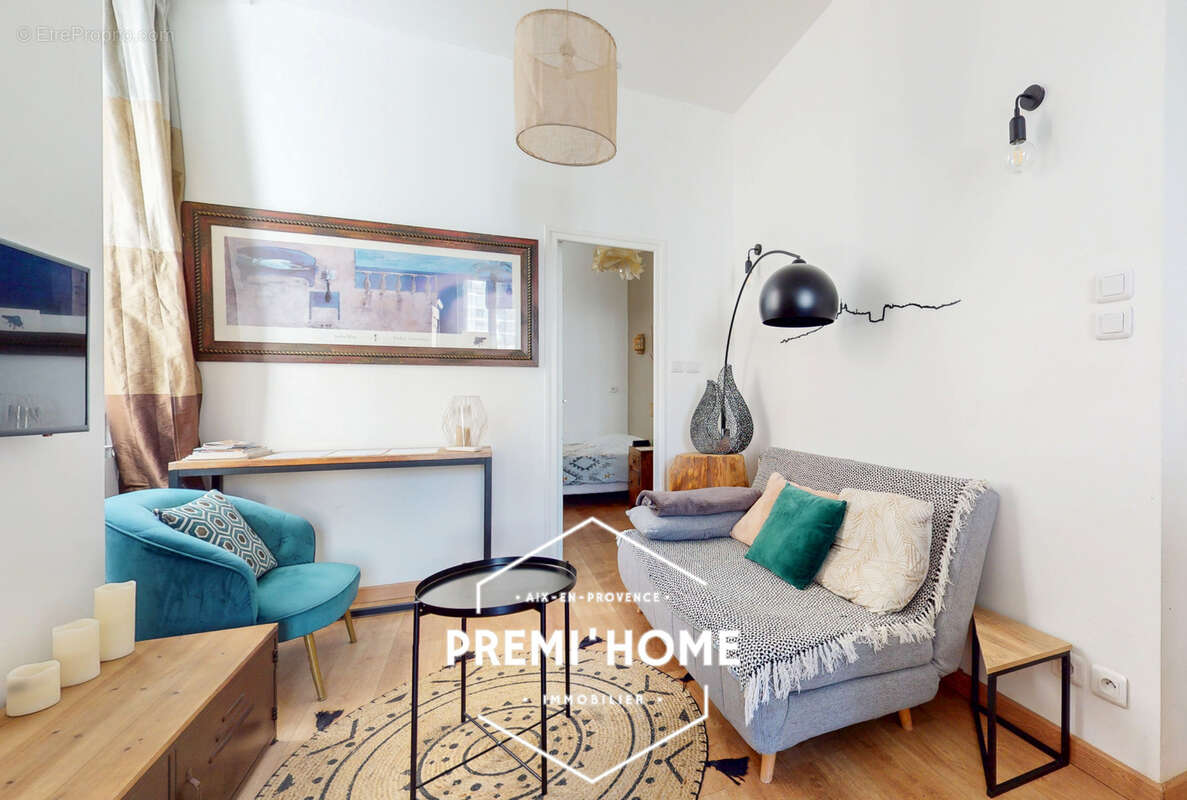 A vendre t2 renove quartier du panier a marseille - photo 3