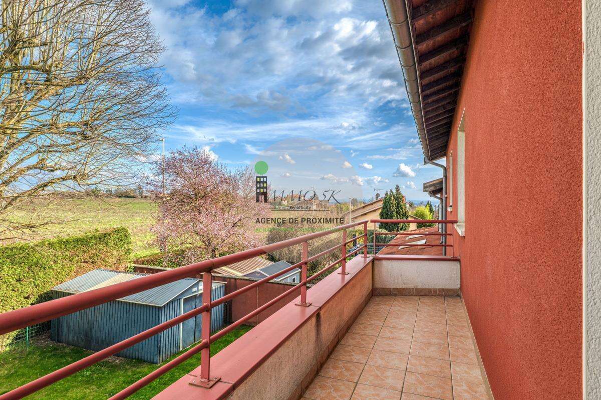 Appartement à NEYRON
