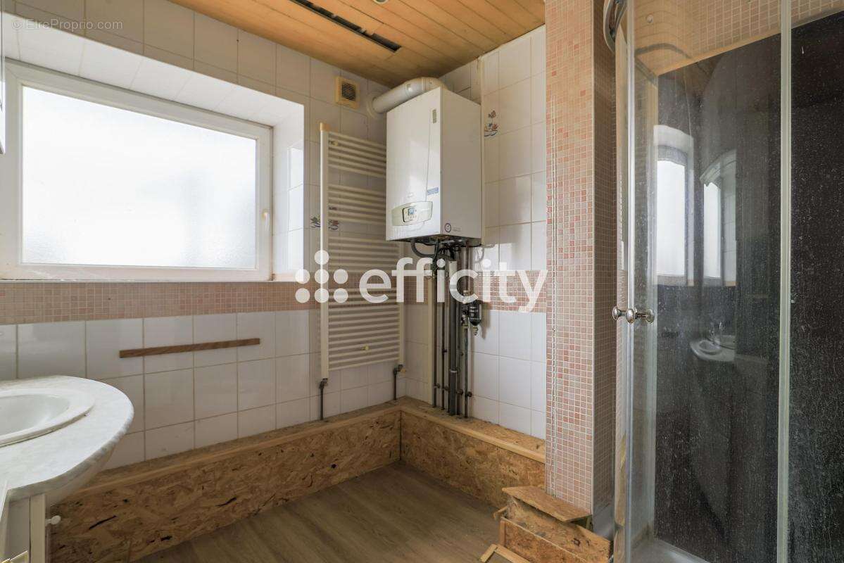 Appartement à HENIN-BEAUMONT