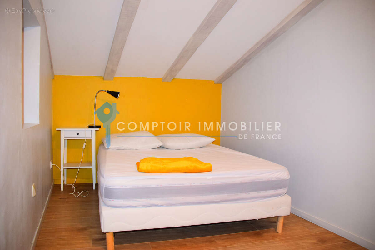 Maison à ALBA-LA-ROMAINE