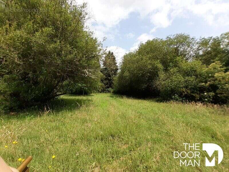 Terrain à AUFFARGIS