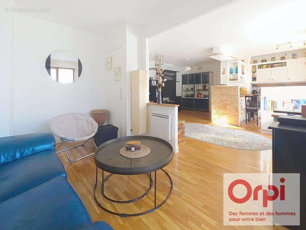 Appartement à ISSY-LES-MOULINEAUX