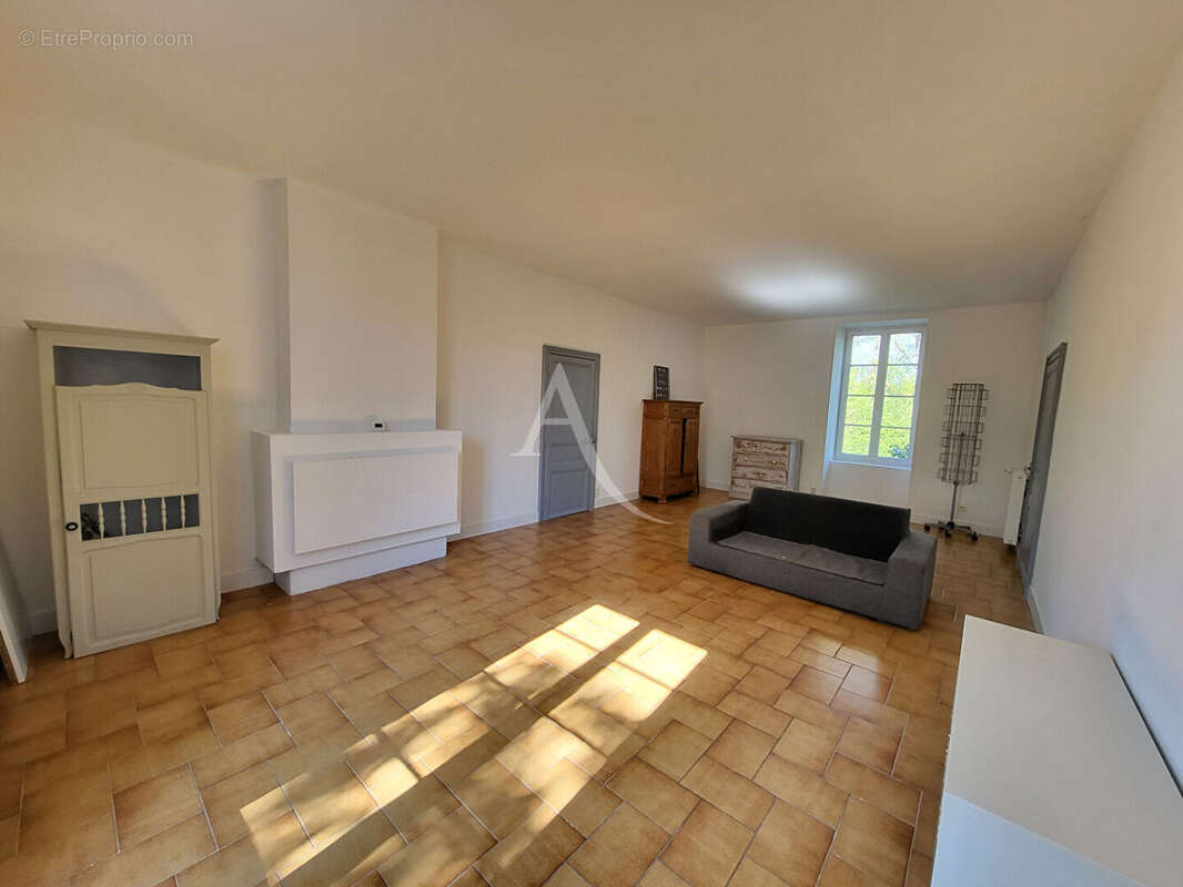 Maison à LE POIRE-SUR-VIE