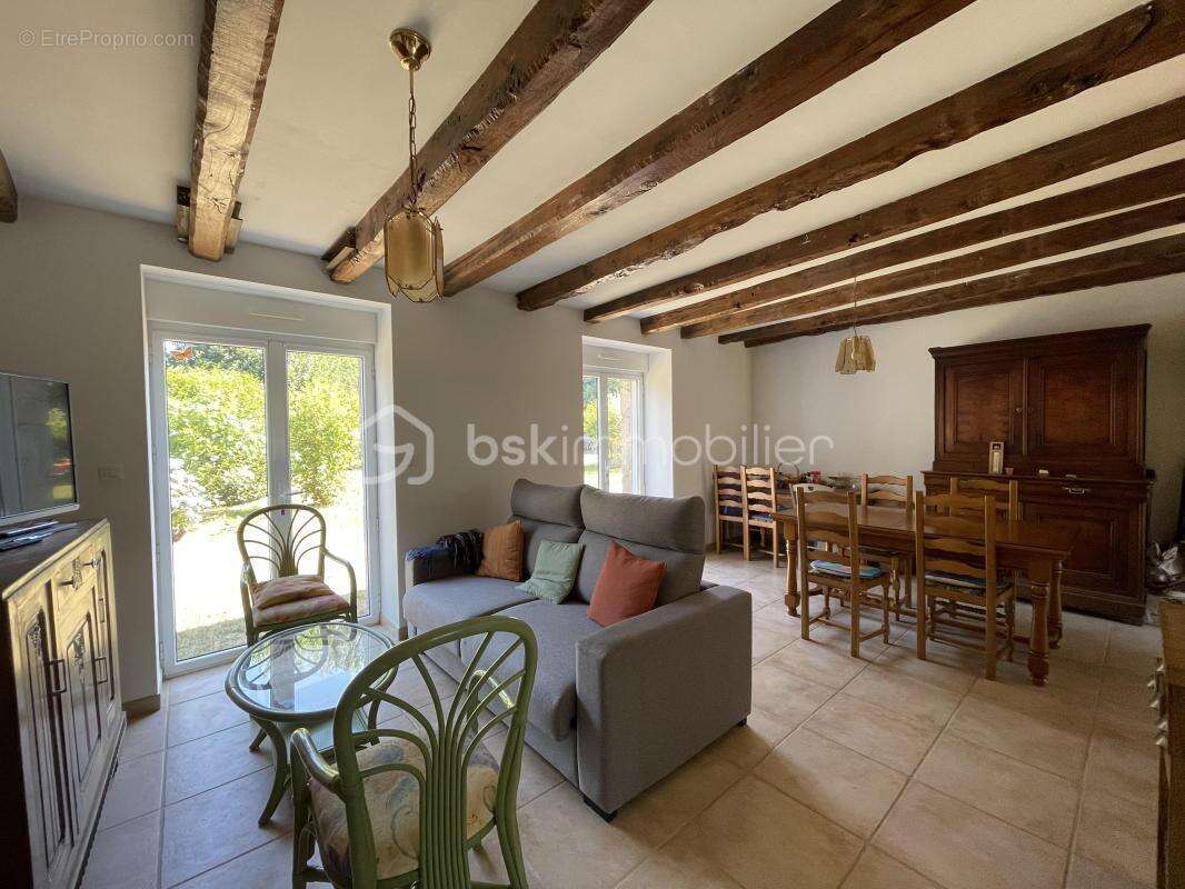Maison à LOYAT