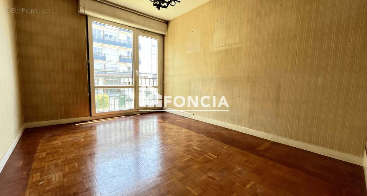 Appartement à RUEIL-MALMAISON