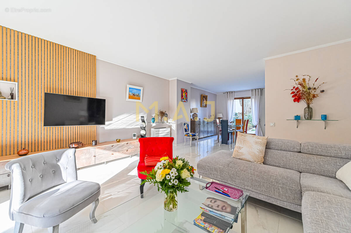 Appartement à LE PERREUX-SUR-MARNE