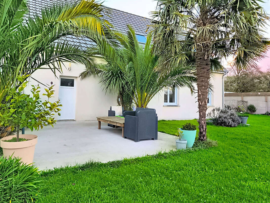 Maison à SAINT-CHRISTOPHE-DU-FOC