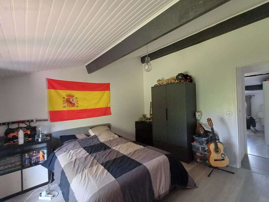 Maison 160 m² à Saint-Pierre-De-Lages  - photo 9