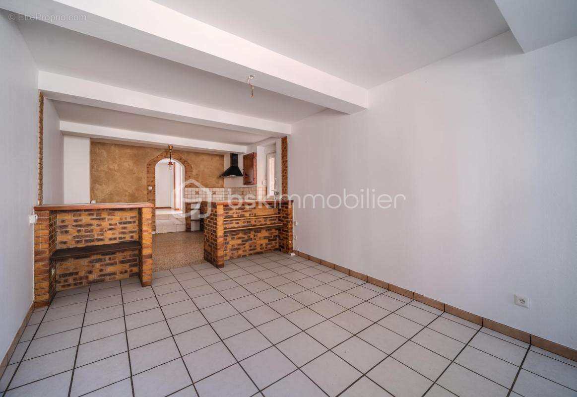 Mieux qu'un appartement, Maison de village avec beaux volumes et potentiel — Foug (54) - photo 4