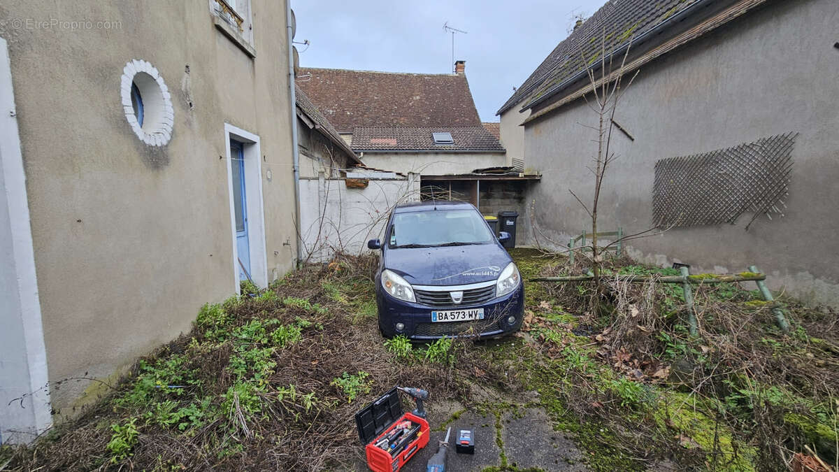 Maison à AUXY