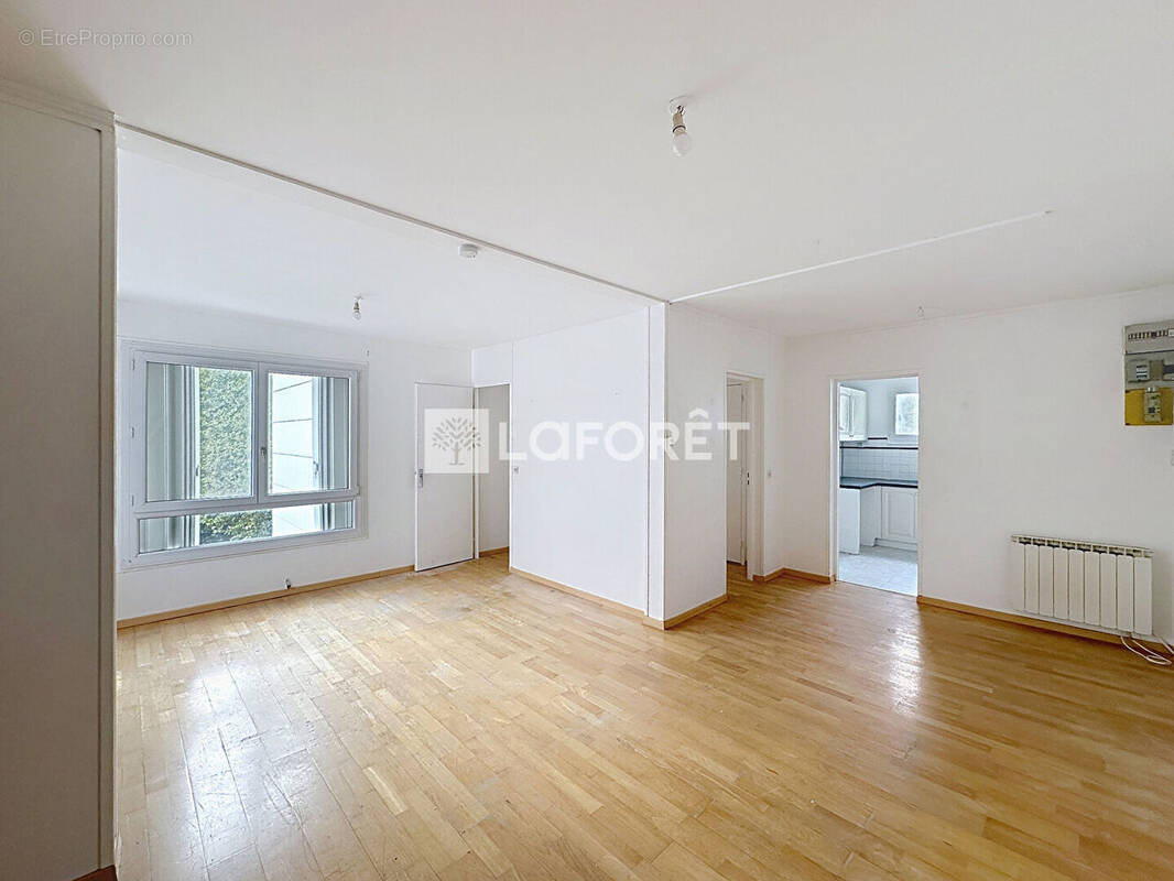 Appartement à MONTIGNY-LE-BRETONNEUX