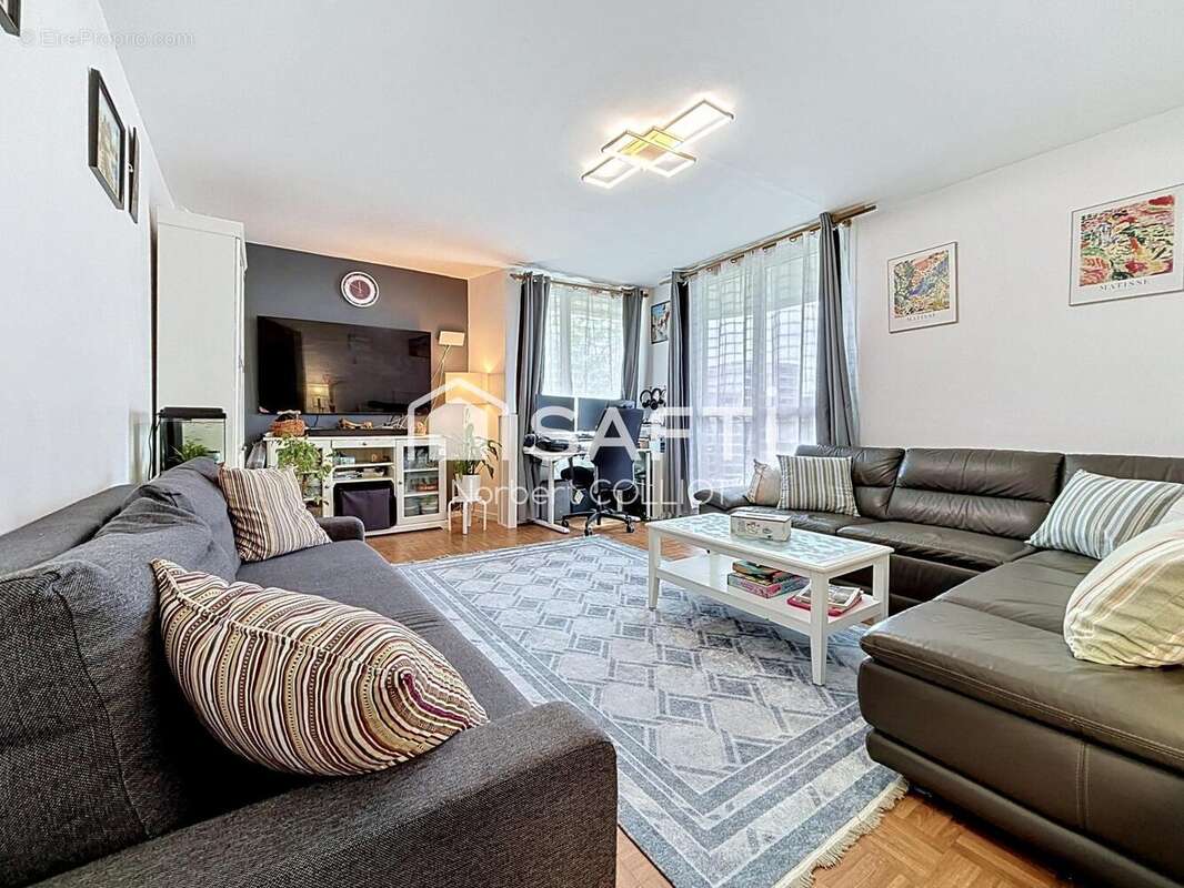 Photo 2 - Appartement à ELANCOURT