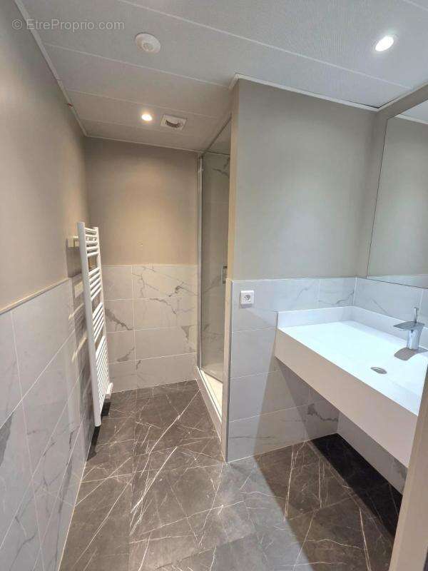 Bureaux d'exception 1630m² - Vue panoramique Paris - 27 parkings - photo 7