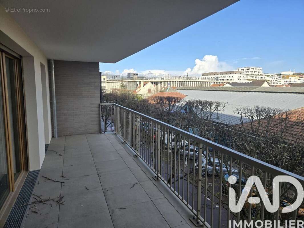 Photo 2 - Appartement à RUEIL-MALMAISON