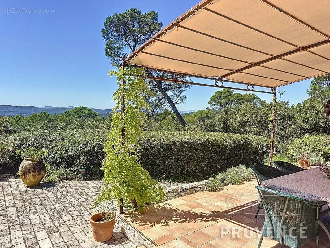 Maison à SAINT-ANTONIN-DU-VAR