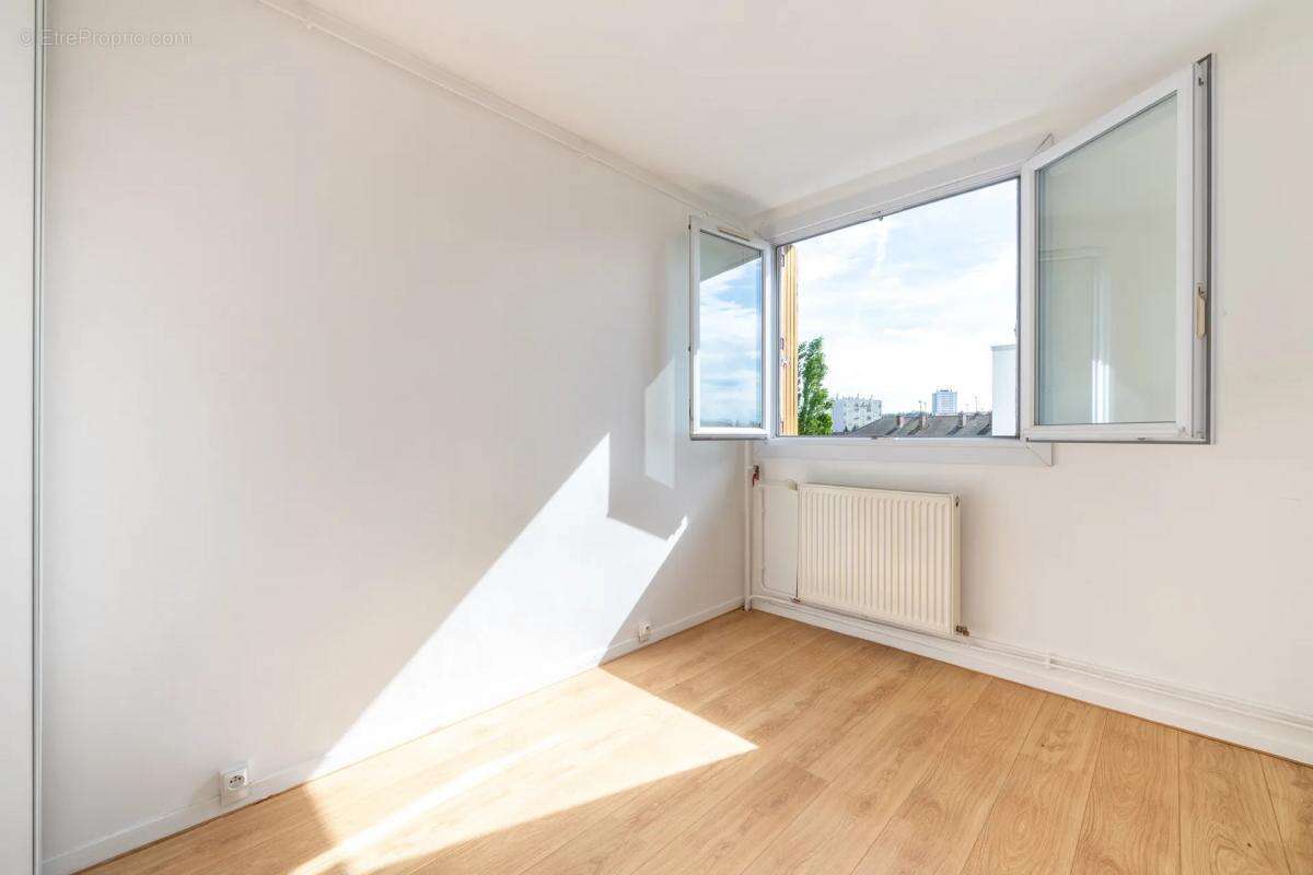 Appartement à MANTES-LA-VILLE