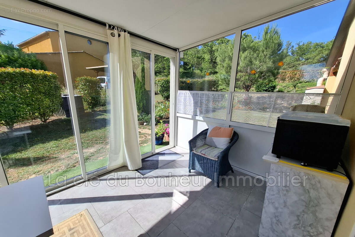 Maison 82 m² à Montagnac-Montpezat  - photo 5
