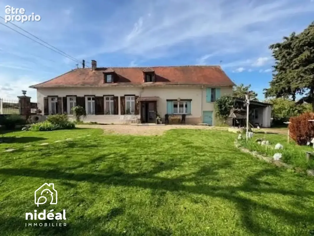 Maison 6 pièces 144 m² à vendre à Saint-Pierre-Du-Vauvray (27430) - photo 1