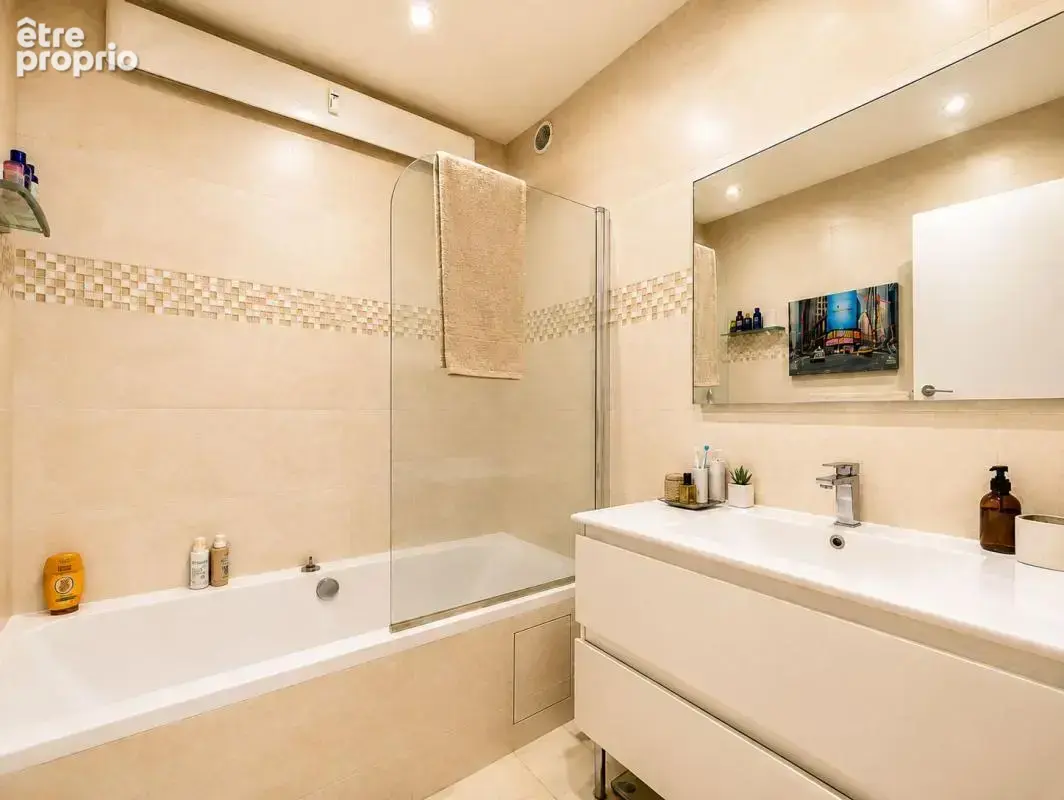 Parc Penh Chaï – 3 pièces 75 m² – 60 m² d'extérieur – Box fermé + parking en sous-sol - Viager occupé sans rente - photo 9