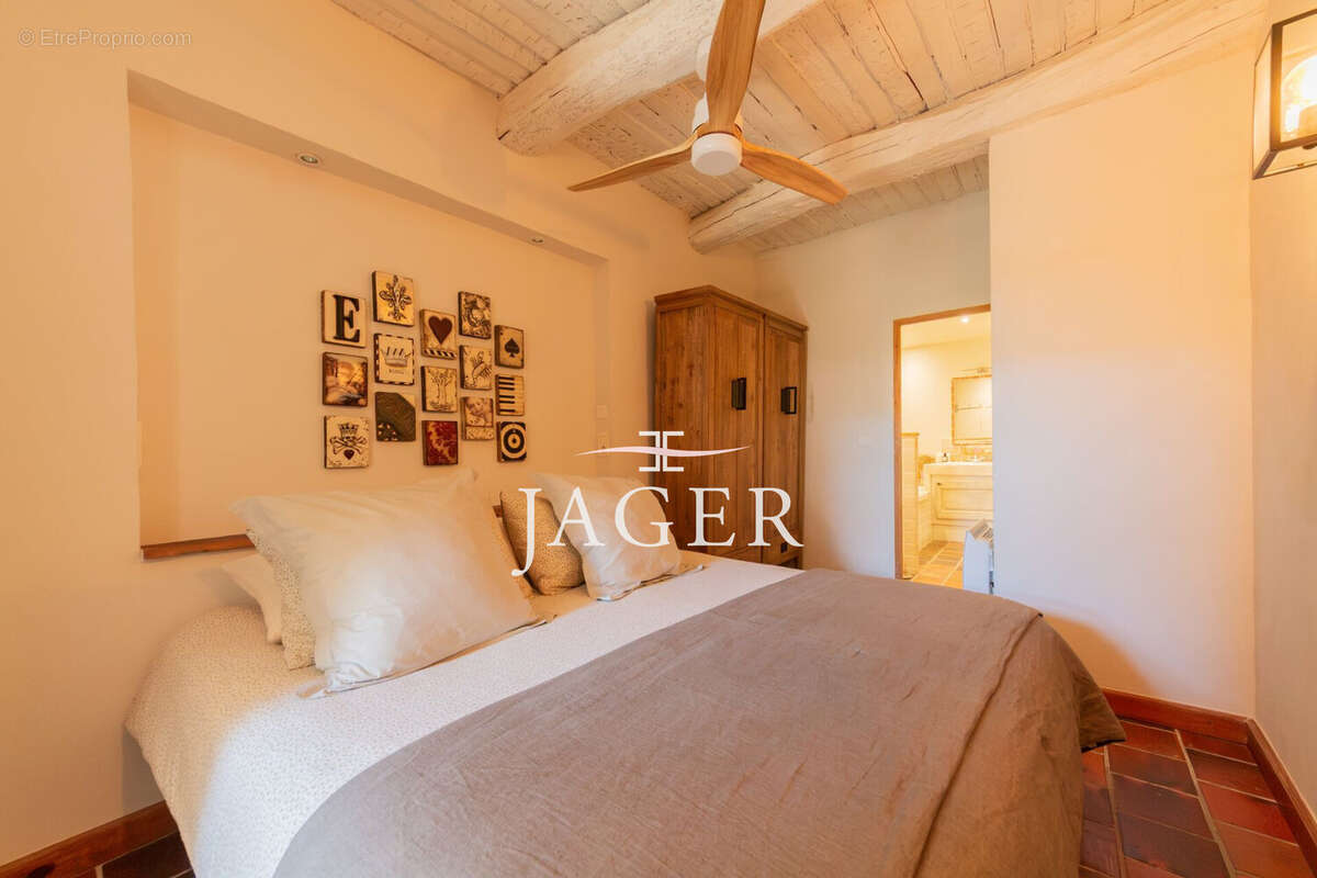 Maison 74 m² à Grimaud  - photo 5