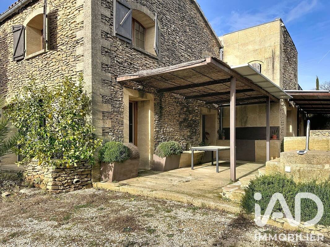 Photo 1 - Maison à VERS-PONT-DU-GARD