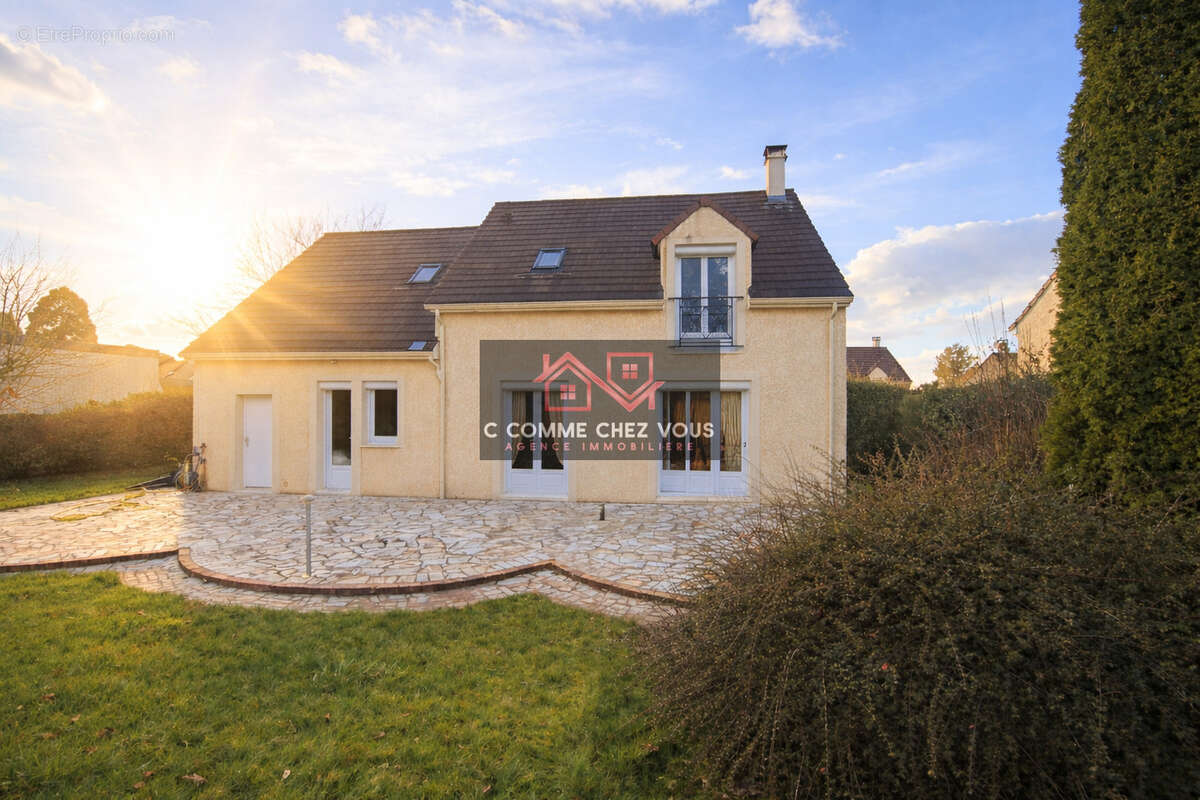 Maison à OZOIR-LA-FERRIERE