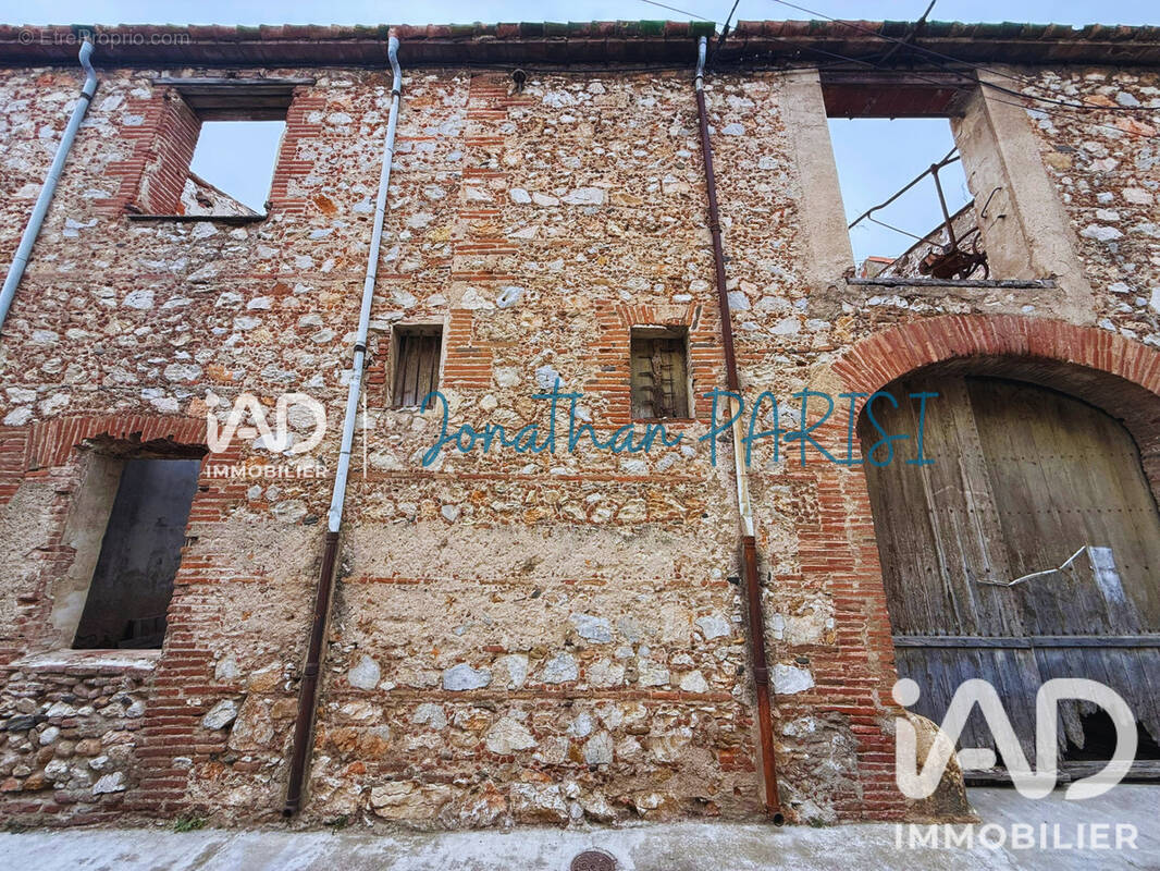 Maison 4 pièces 500 m² · à Rivesaltes · 500 m² · 157 000 €