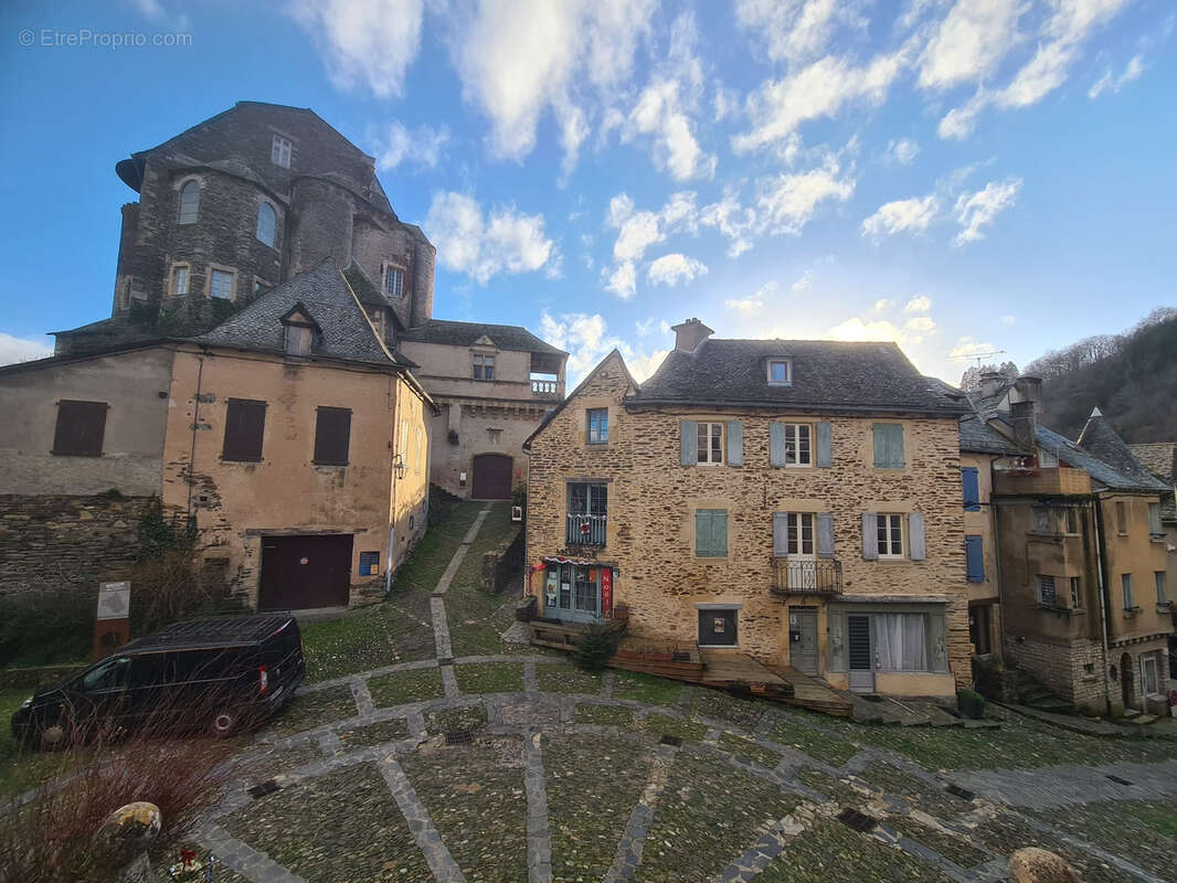 Maison à ESTAING