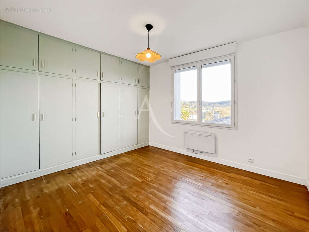 Maison à MONTAIGU-DE-QUERCY