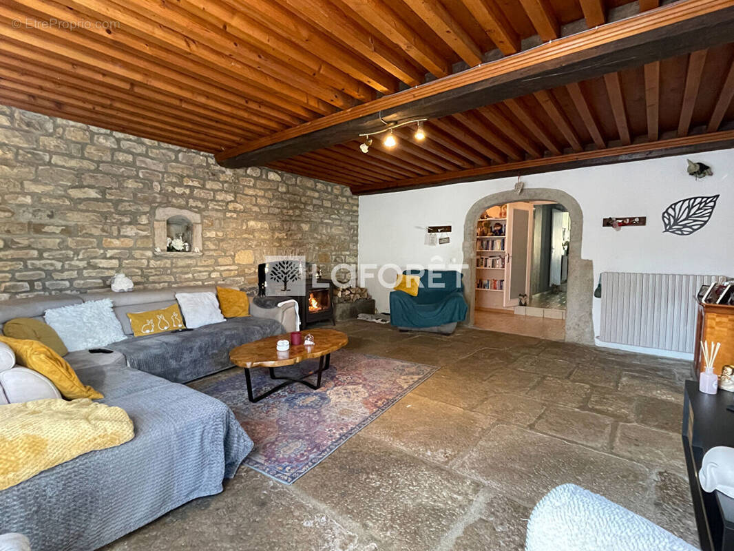 Maison à LONS-LE-SAUNIER